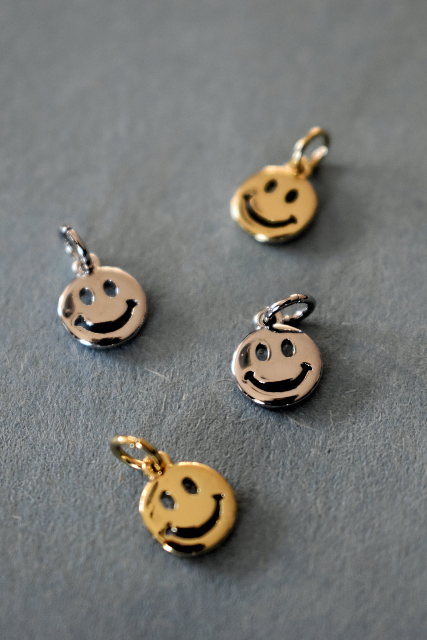 SMILEY FACE CHARMS