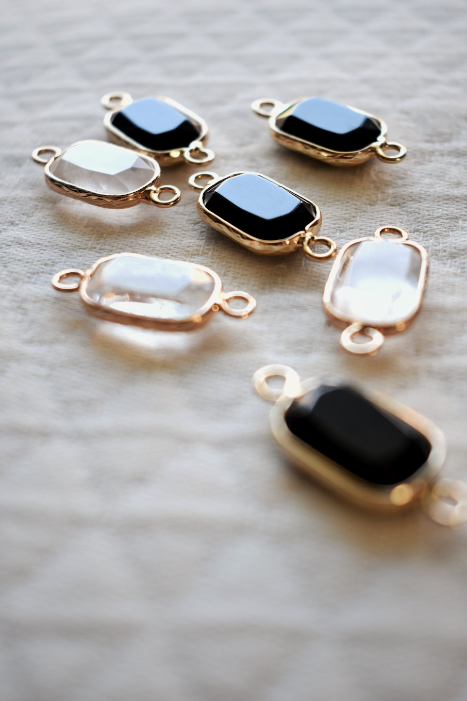 LARGE ONYX & CLEAR QUARTZ CONNECTORS